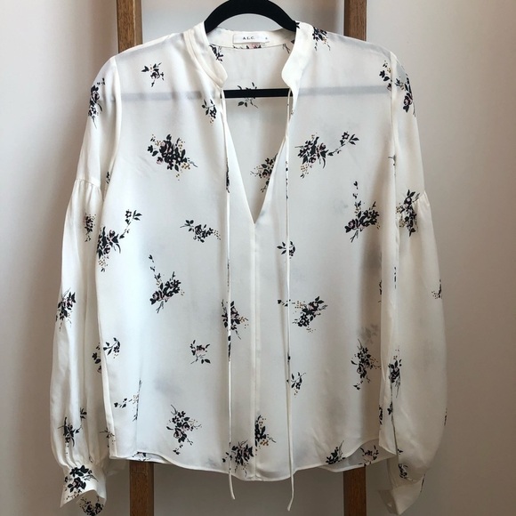 𝅺A.L.C. 100% silk floral flouncy blouse with balloon sleeves size 0 - Picture 1 of 8